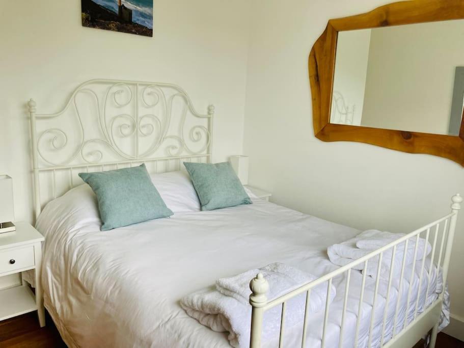Welcoming Bungalow With Parking And Garden St Agnes  Buitenkant foto