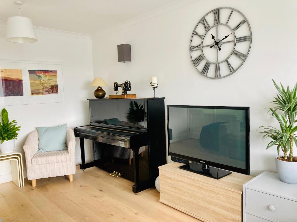 Welcoming Bungalow With Parking And Garden St Agnes  Buitenkant foto